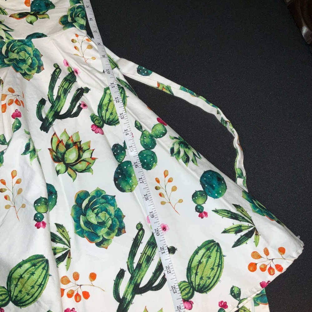 Modcloth White and Green Sundress Sleeveless Fit and Flare - Picture 9 of 9